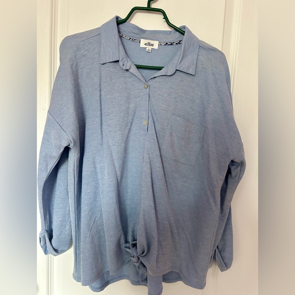 Ellie Blue Button-Up Shirt Sz. XL
